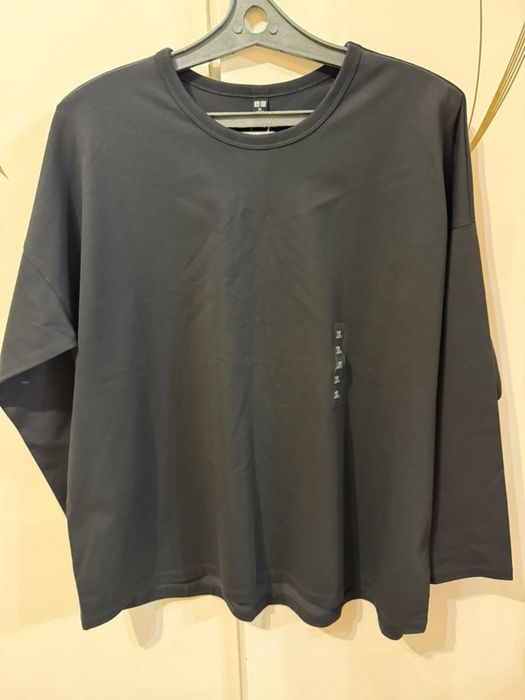 лонгслив Uniqlo 15000