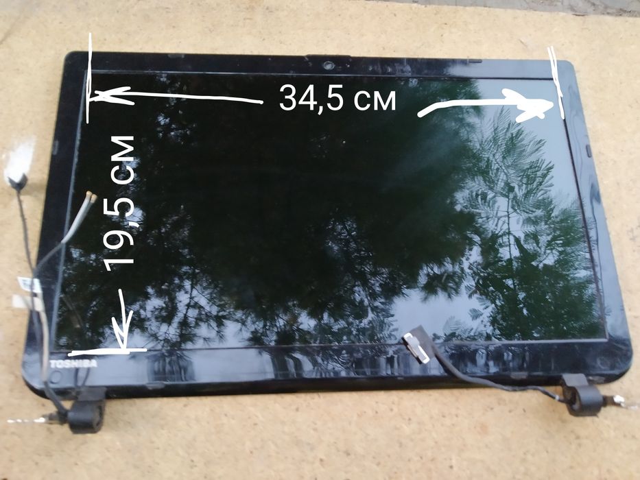 Экран ноутбука Toshiba 34×24см