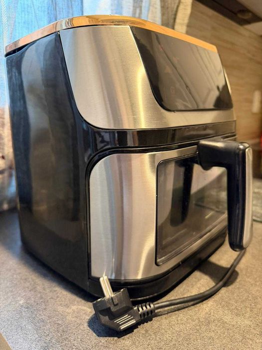 Friteuză cu aer cald 10L, digitală, stare foarte bună