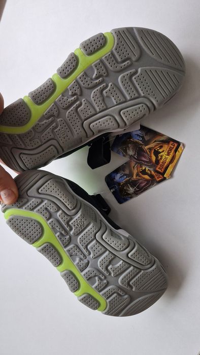 Нови маратонки за момче на Джурасик парк 30 номер