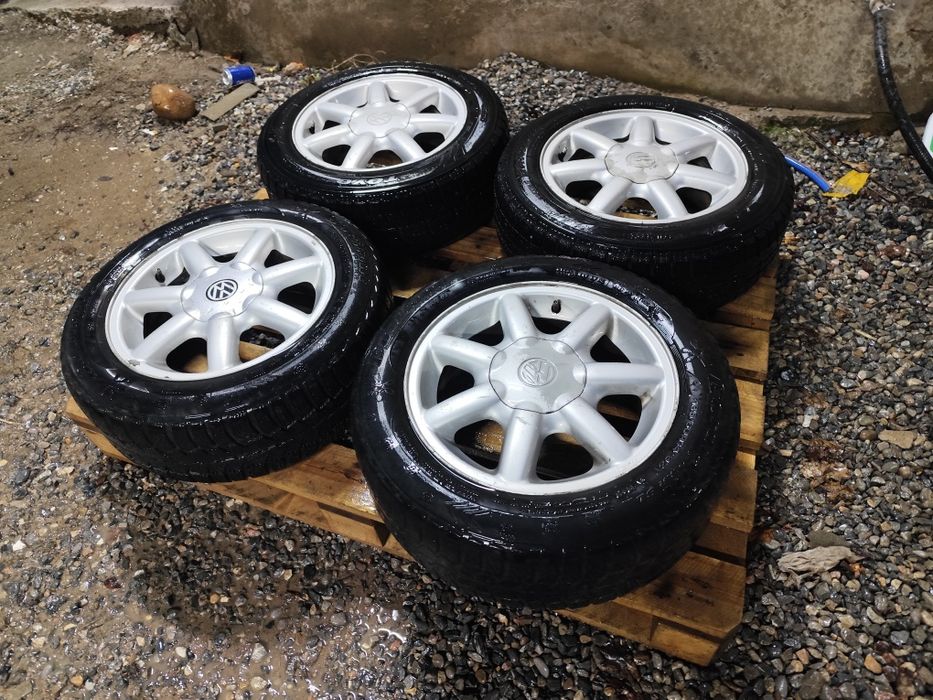 Срочно продам диски в идеале. Без грубых дефекта. Подойдет на опель ве