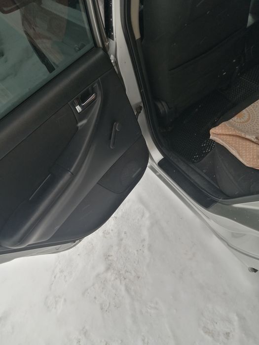 Продам тойоту королу