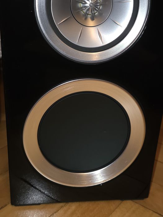 Boxe raft KEF R300