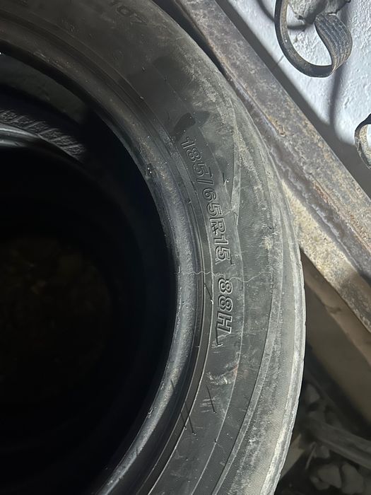 Продам летние резину. R15