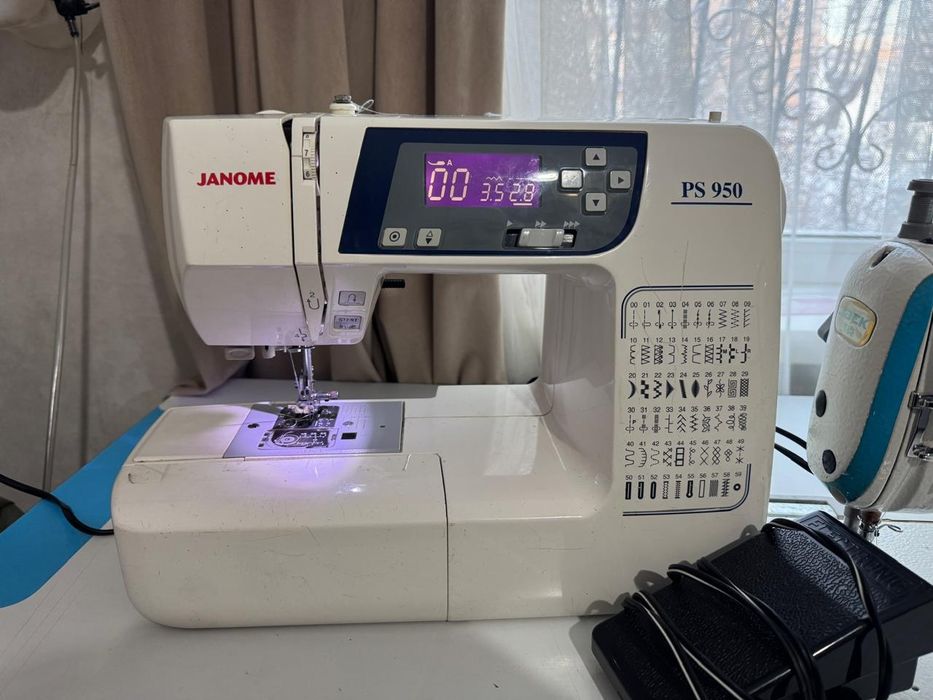 Швейная машинка janome