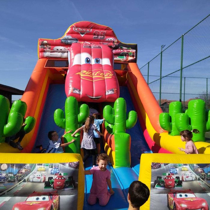 Închiriez tobogane gonflabile, tobogan gonflabil, inchirieri jocuri