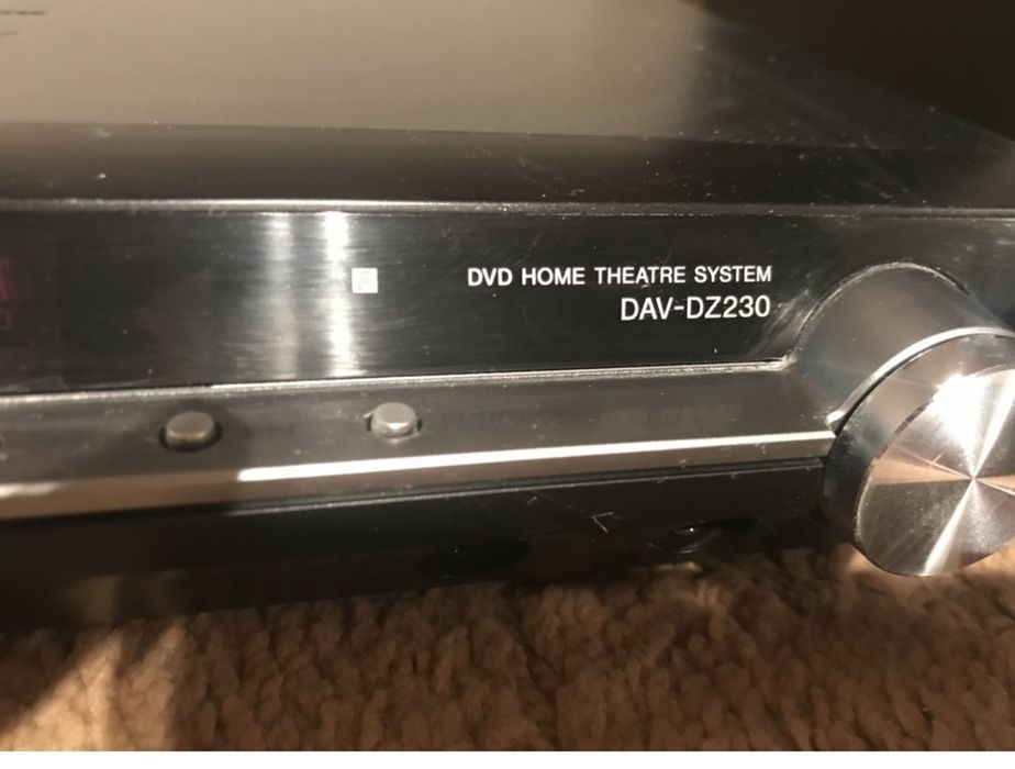 Система за домашно кино без следи от употреба