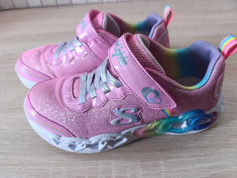 Adidași Skechers cu luminițe, mărimea 35