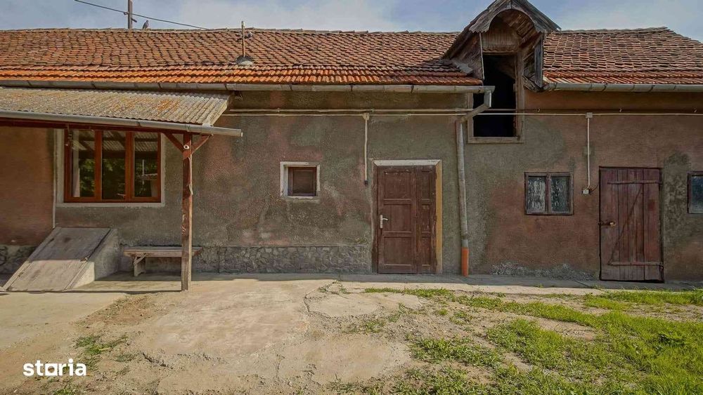 Casă renovată în Feldioara Brasov cu încălzire în pardoseală