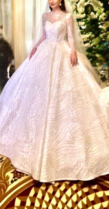 Свадебное ПЛАТЬЕ