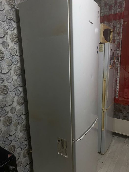 Холодильник  Bosch