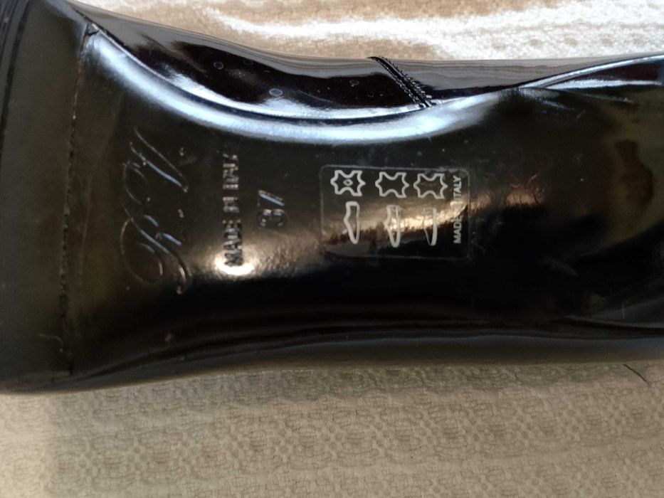 Дамски ботуши и обувки