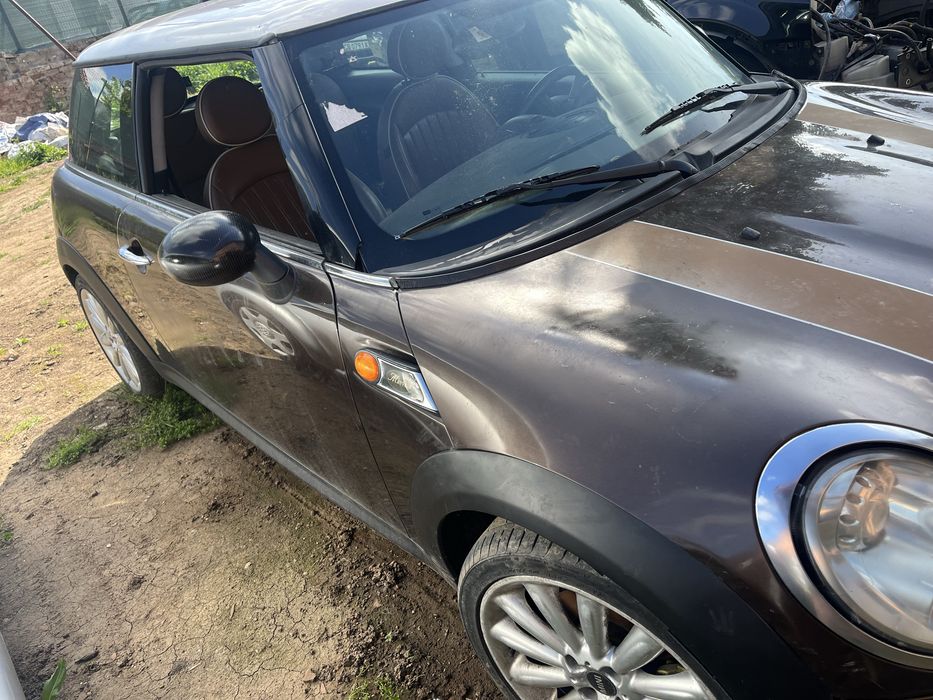 Mini Cooper Mayfair 1.6i на части