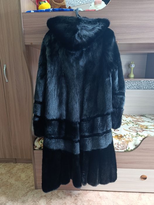 Шуба норковая !!!
