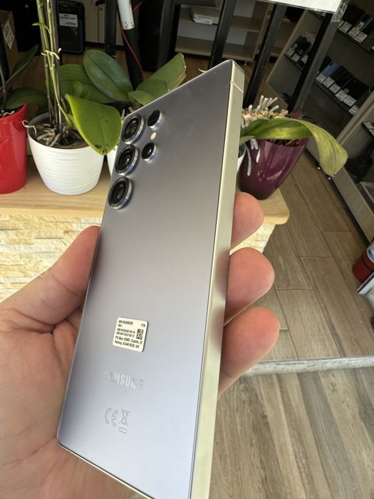 Samsung S25 Ultra 1TB/12gb Ram Titanium SilverBlue-100%baterie