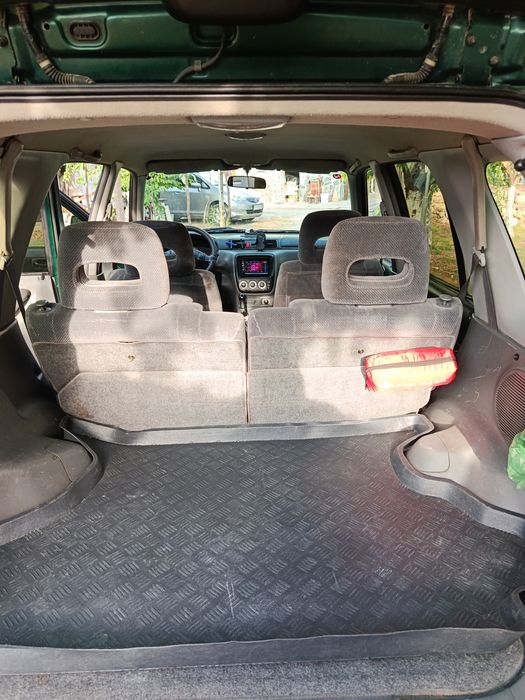 Продавам Honda CR-V