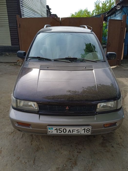 Продам Mitsubishi Space Wagon 1996