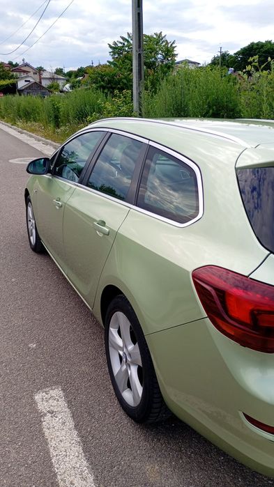 OPEL Astra 2011 — imagine 4
