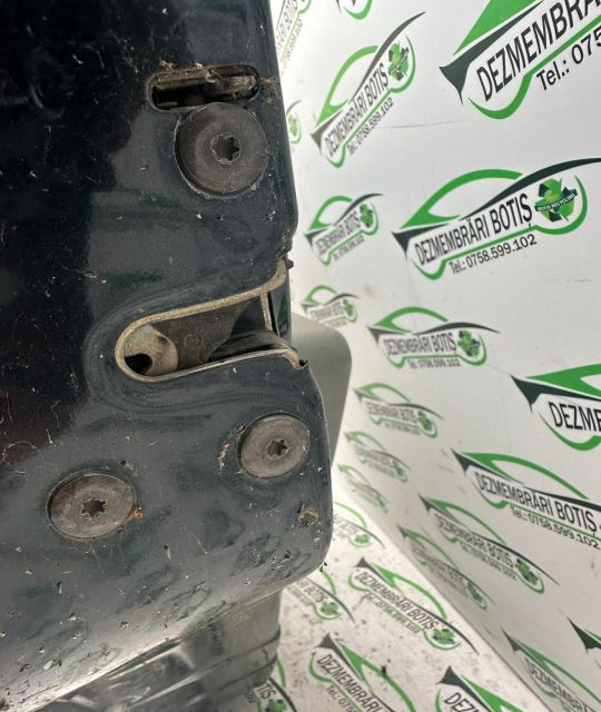 Usa / Portiera spate stanga Dacia Logan prima generatie