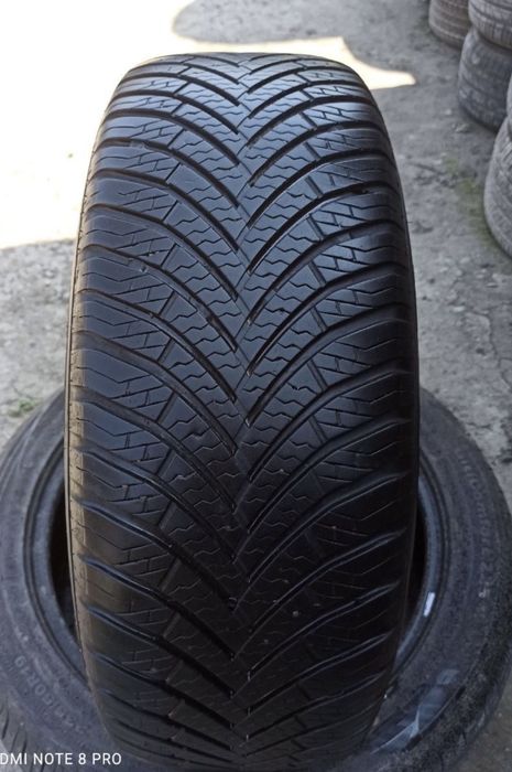 R16 Largo 215/60/16