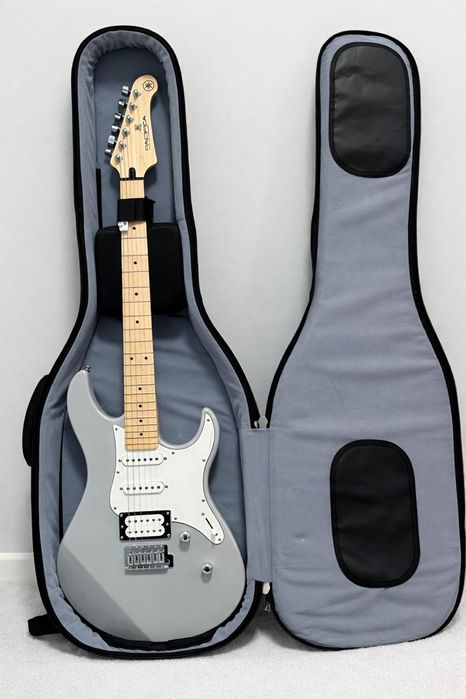 Yamaha Pacifica 112BVM