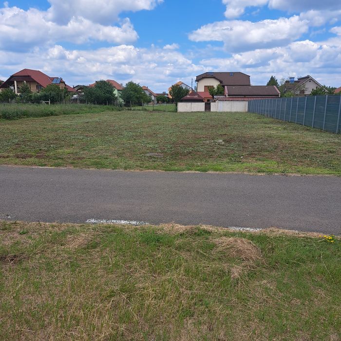 Teren  intravilan 1000mp