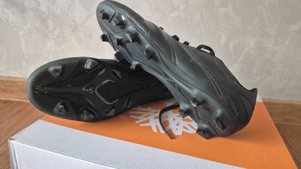 Футболни обувки бутонки Adidas Predator 46 номер