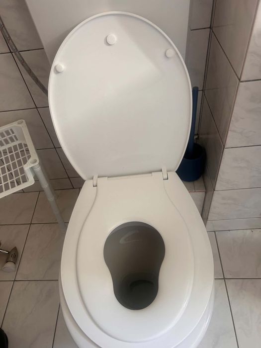 Vand 2 wc-uri complecte