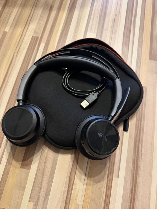 Căști cu microfon Poly Voyager Focus 2