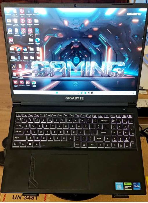 Laptop gaming Gigabyte G6 KF impecabil, rtx 4060 i7 13620h garanție până în 2028, ca nou