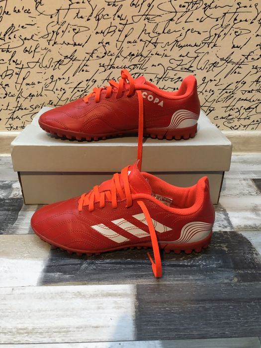 Ghete de fotbal Adidas