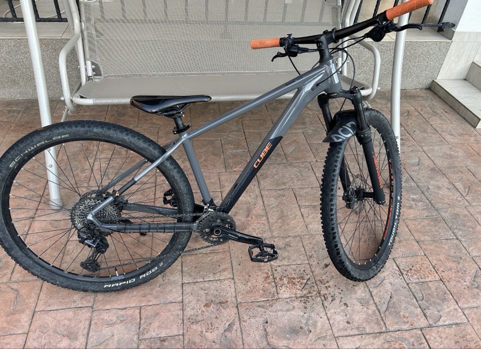 vand bicicleta cube race one