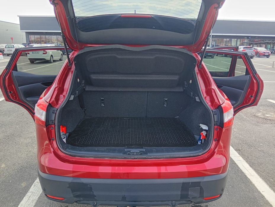 Vând Nissan Qashqai