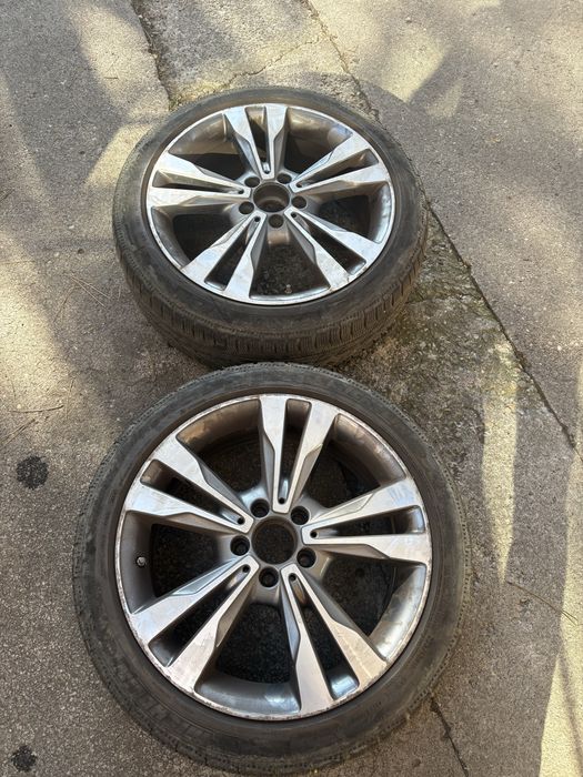 Vand 4 roti cu anvelope de iarna R18 245/225/40