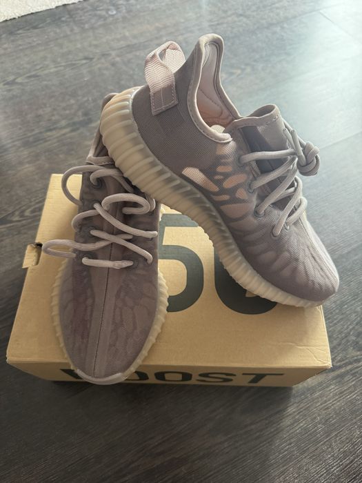 Adidasi yeezy 350