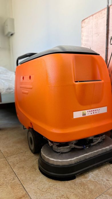 Поломоечная машина