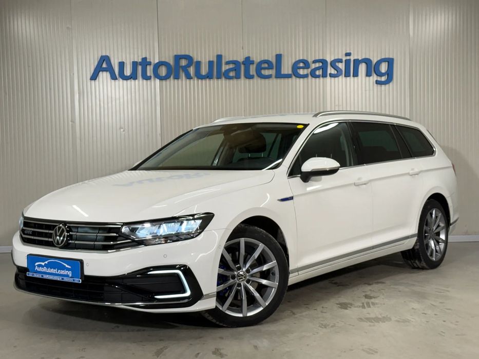 Volkswagen Passat GARANTIE 2 ANI, GTE, Camera, Pilot adaptiv, LED