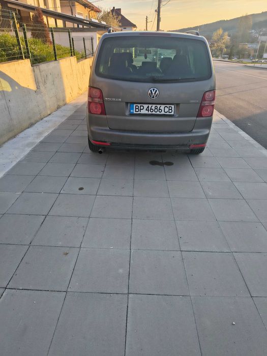 Vw туаран 2.0i 2007 г.