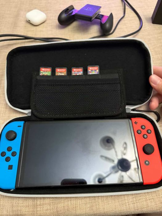 Nintendo Switch Oled Neon red & Neon blue