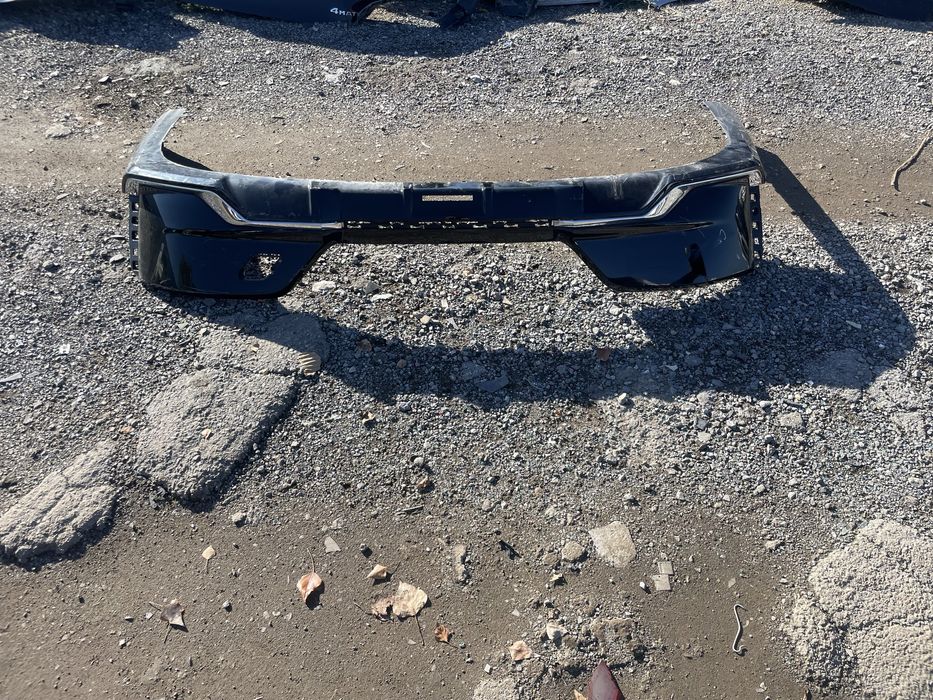 Заден спойлер BMW G70