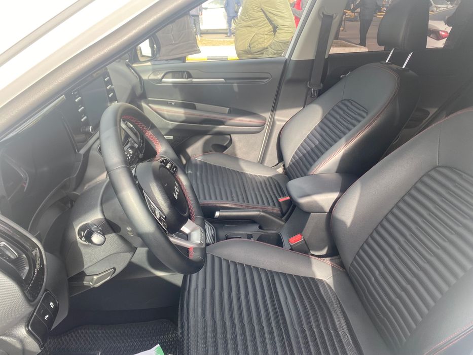 KIA Sonet full komplektatsiya