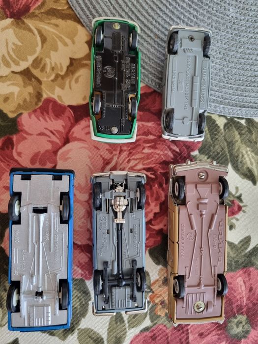 Продавам руски железни колички