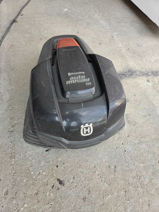 косачкаи робот Husqvarna