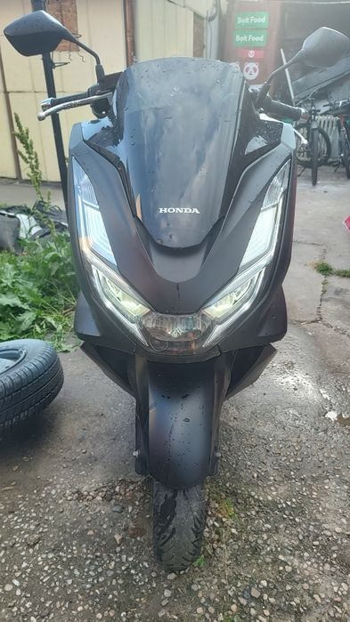 Honda pcx 125 cc doar azi și mâine la 1800