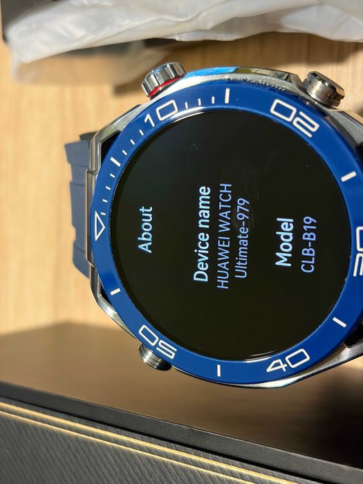 Huawei Watch Ultimate Voyage Blue – Отлично състояние, титаниева верижка, пълен комплект