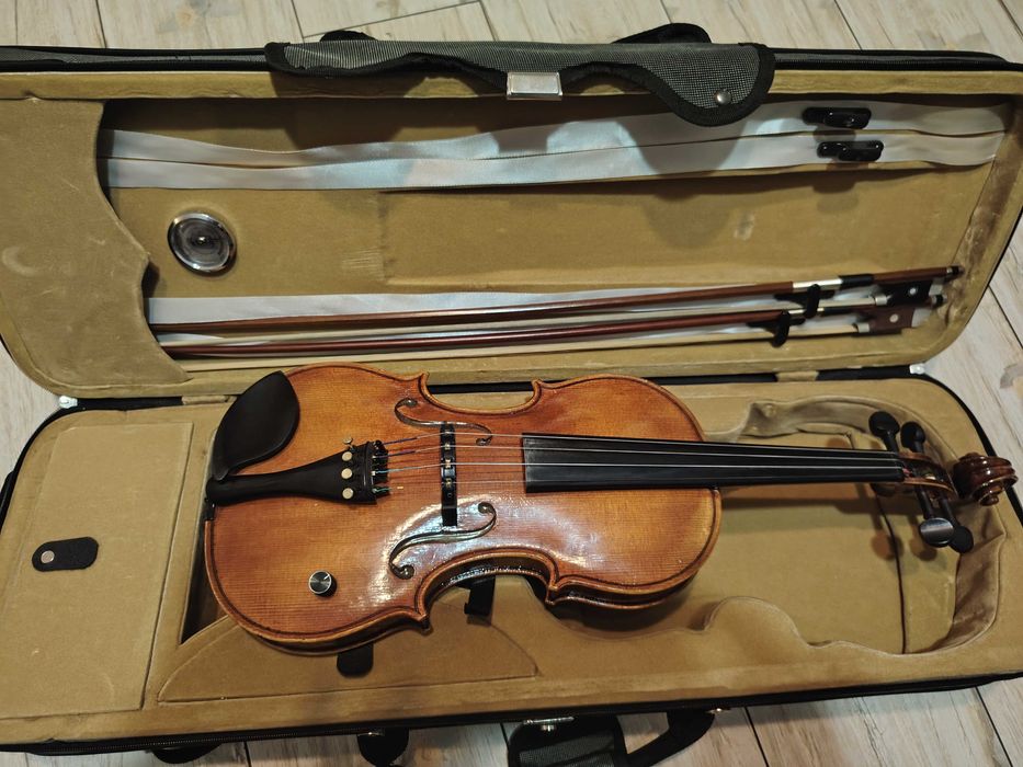 Vioară Eva  vechime 3 ani