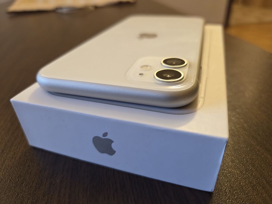 Iphone 11, като нов.