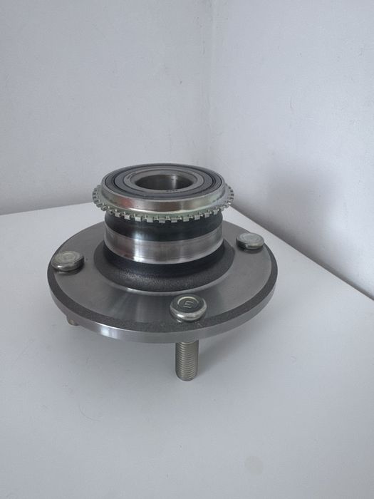 Задний подшипник со ступицей