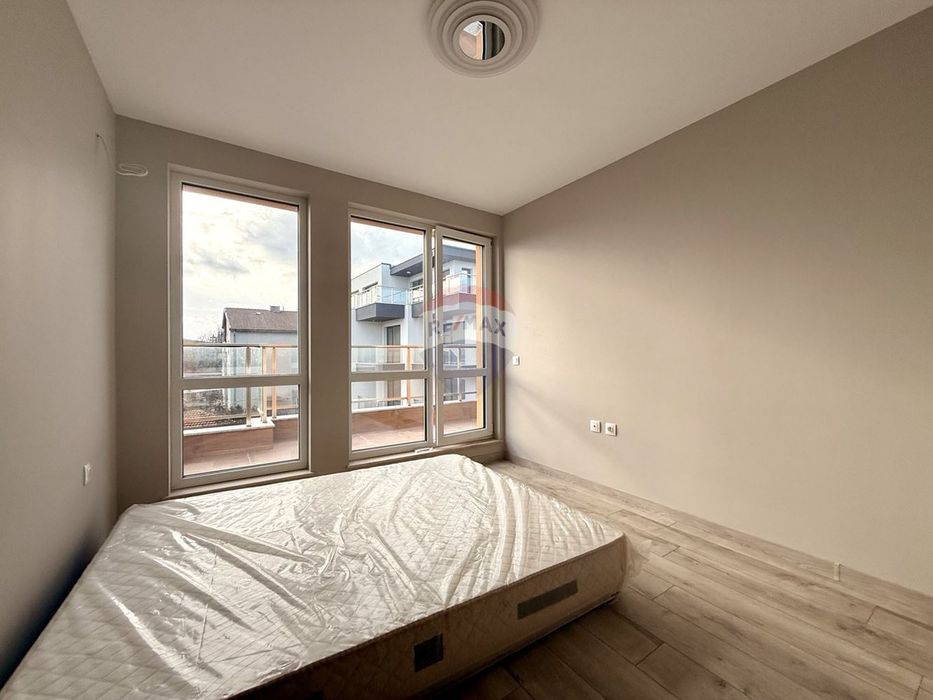 Продава се Двустаен апартамент в Варна, Виница - 69 кв.м за 1142 €/кв.м - Снимка #9