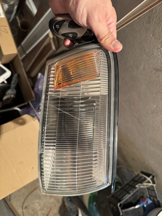 Тойота креста правый поворотник